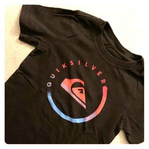 QuickSilver - Black T-Shirt